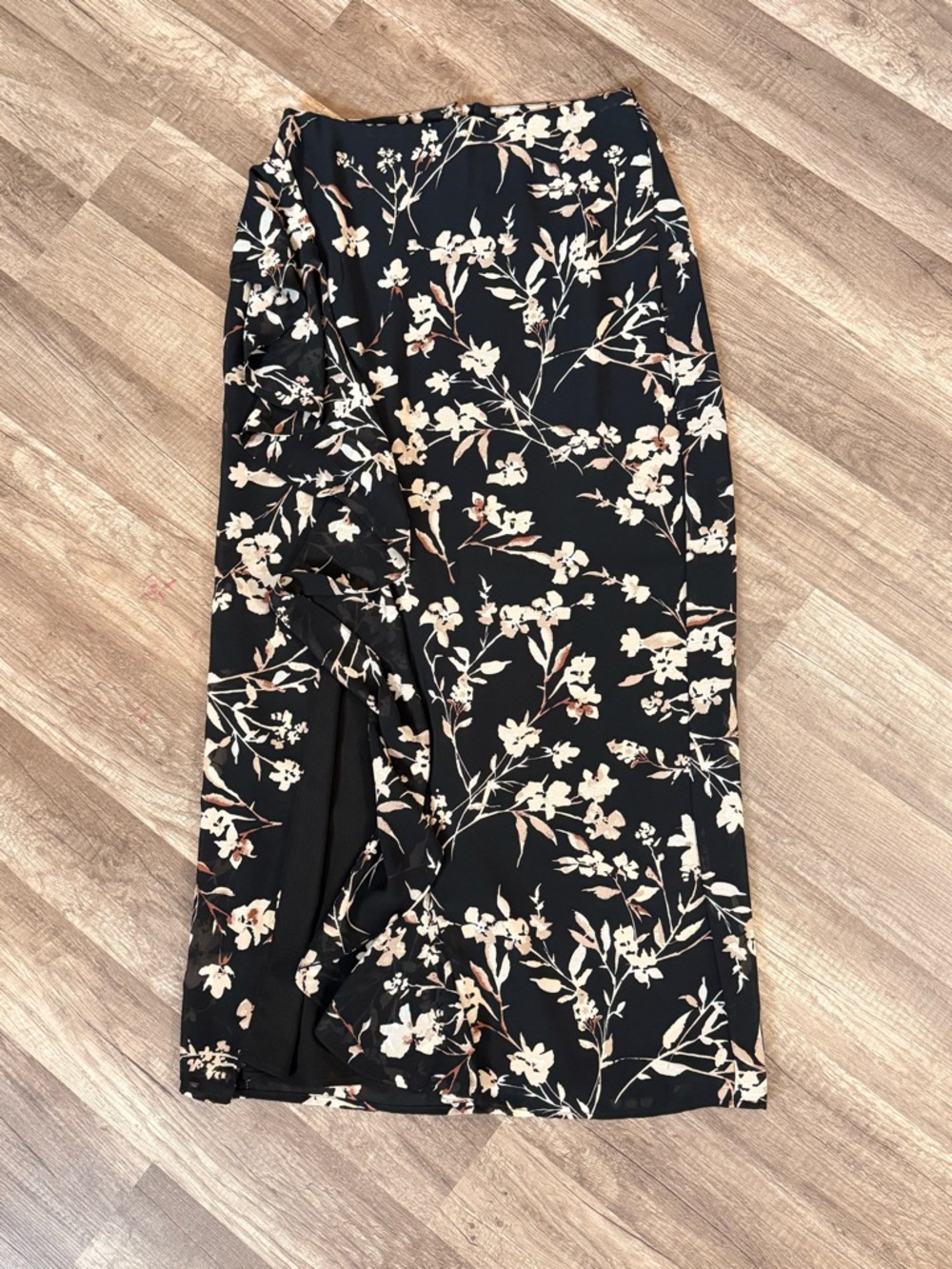 Dynamite Black Midi Skirt with Cream Floral Print